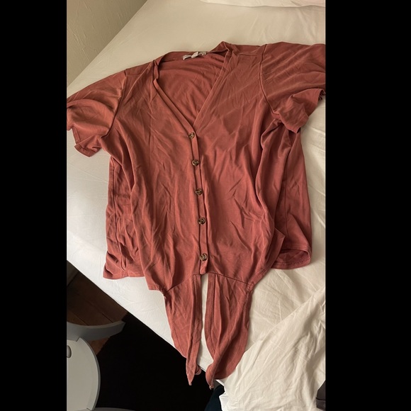 Silky smooth salmon top - Picture 5 of 6